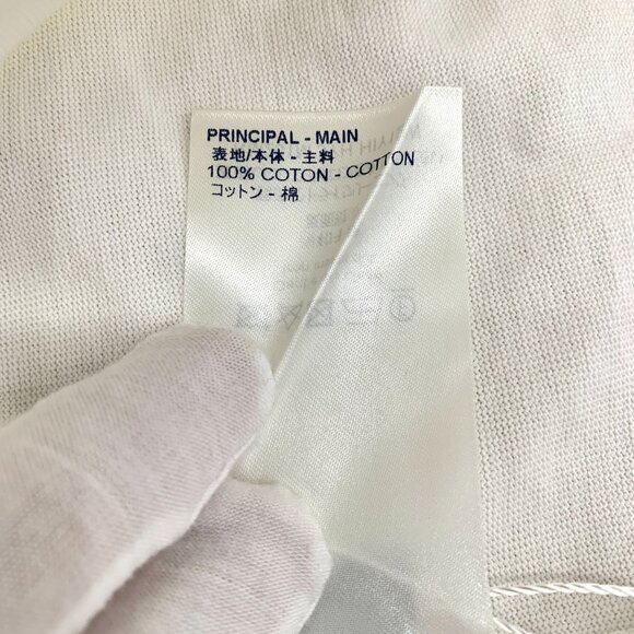 Louis Vuitton White Logo Pendant Printed Cotton Round-Neck Short-Sleeve T-Shirt - Picture 3 of 8